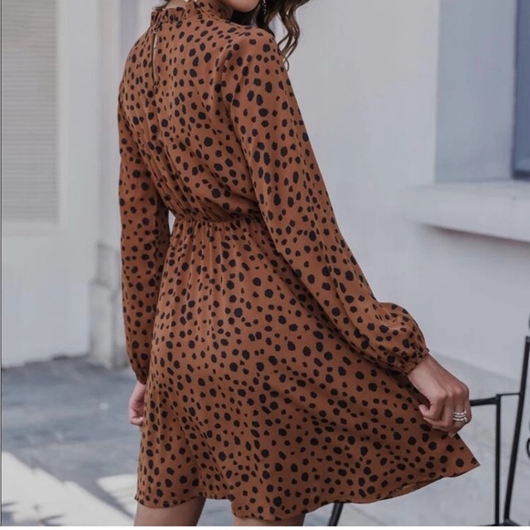Brown Black Dalmatian Print Mock‎ Neck Long Sleeve Elastic Waist Mini Dress - Picture 3 of 6